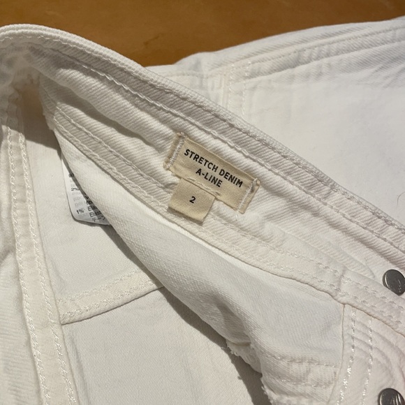 Madewell Stretch Denim A-Line Mini Skirt in Tile White: Button-Front Edition - Picture 9 of 9